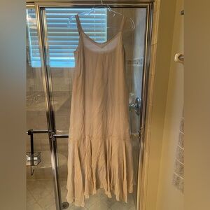 Oleg Cassini Slip style Evening Gown Vintage 
Size 10 color-nude